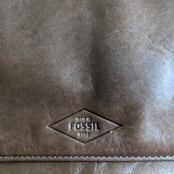 Fossil Brown Over Shoulder Satchel - Picture 3 of 8